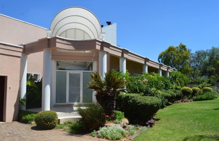 5 Bedroom Property for Sale in Wilkoppies North West